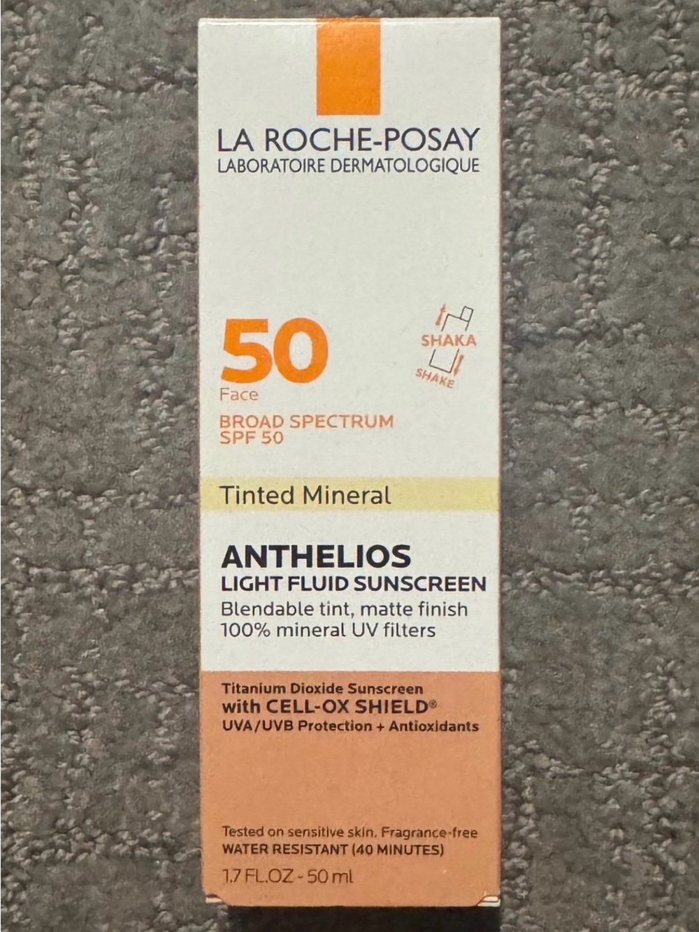 La Roche-Posay Anthelios Light Fluid Tinted Mineral Sunscreen SPF 50 - 1.7 oz